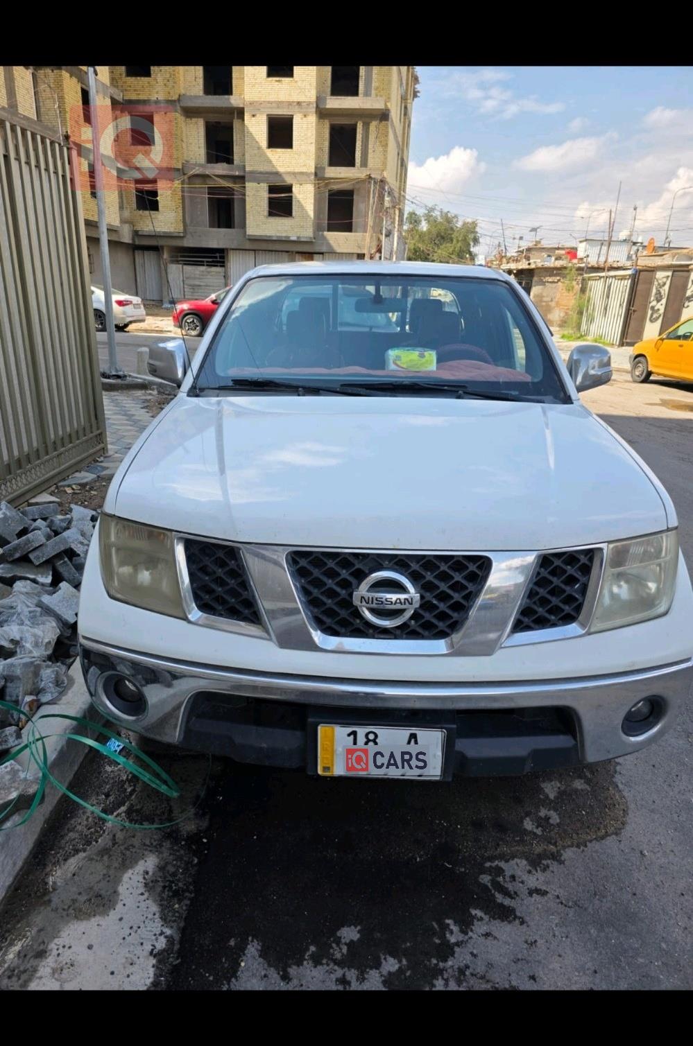 نيسان نافارا